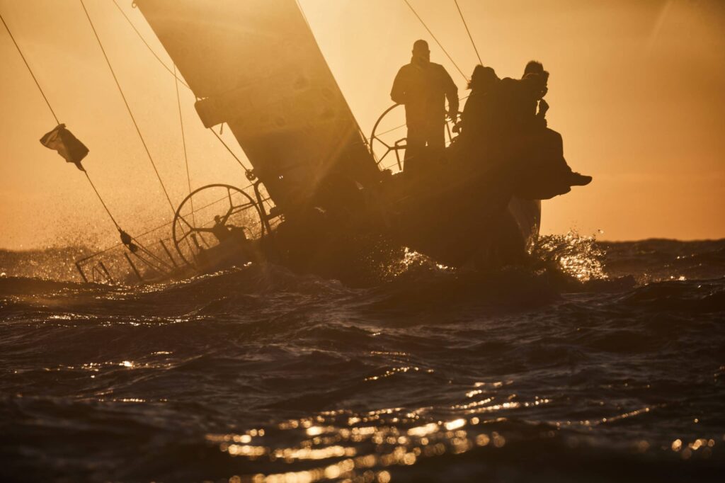 Auf in die Nacht: 42 Teams stellen sich der Herausforderung "Rund Skagen". Foto: Hinrich Franck
