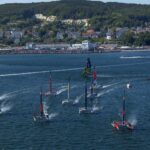 Foilende Katamarane vor Sassnitz