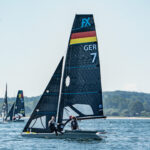 Ein 49erFX mit der Segelnummer 7.