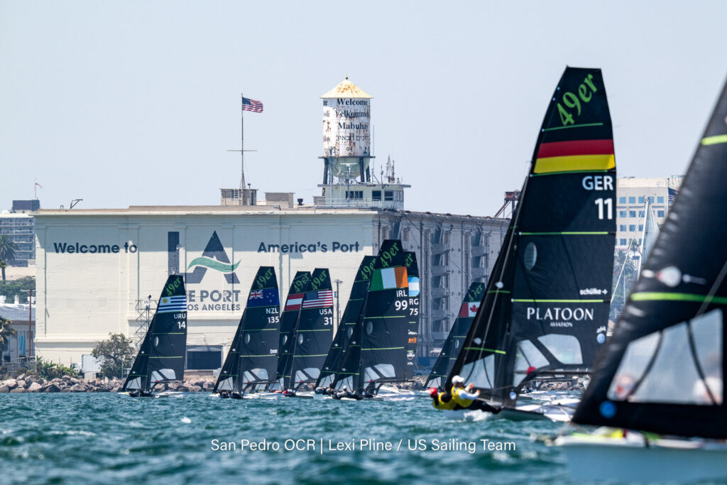Starterfeld der 49er vor Los Angeles