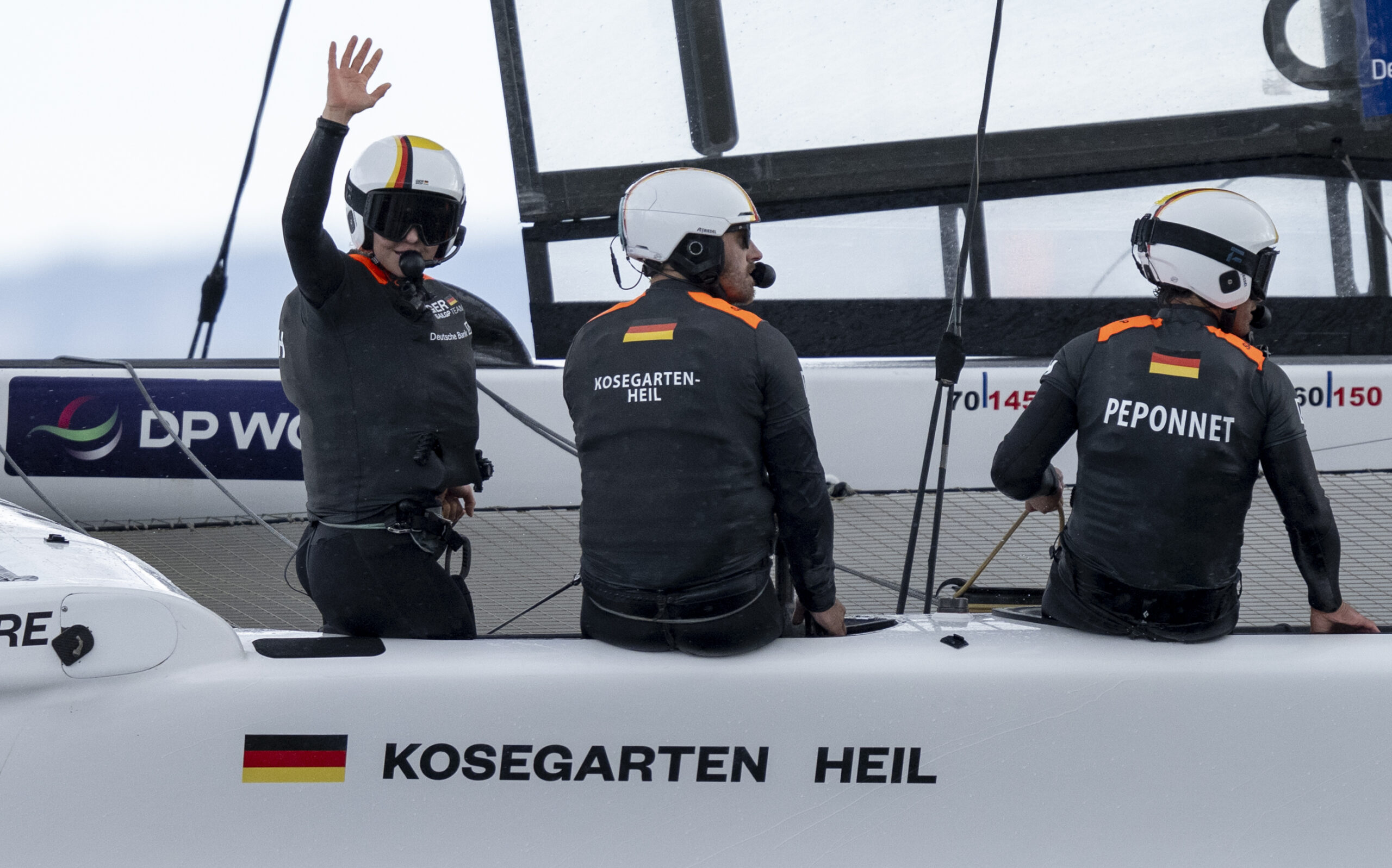Das deutsche Sail GP Team mit Taktikerin Anna Barth