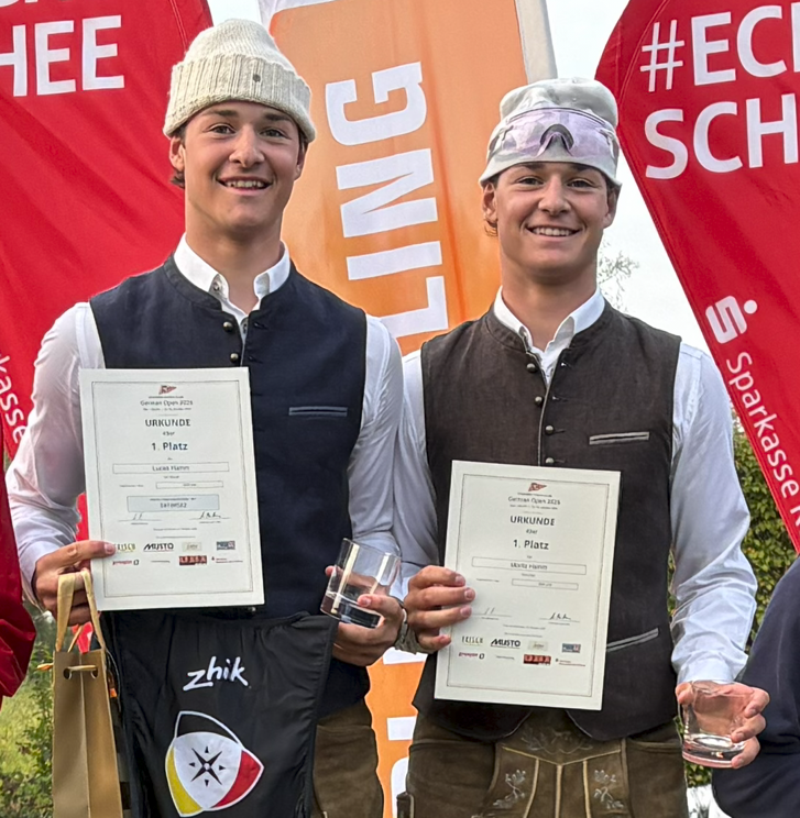 Die erfolgreichen Segelzwillinge Lucas (links) und Moritz Hamm vom Chiemsee.