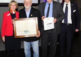 Der Preis für die beste Nordseereise geht im Jahr 2018 an Jörg Lehmann, der mit der Kreuz As blue in 122 Tagen die anspruchsvollen Gewässer der britischen Inseln umrundete und stattliche 3.446 sm zurücklegte