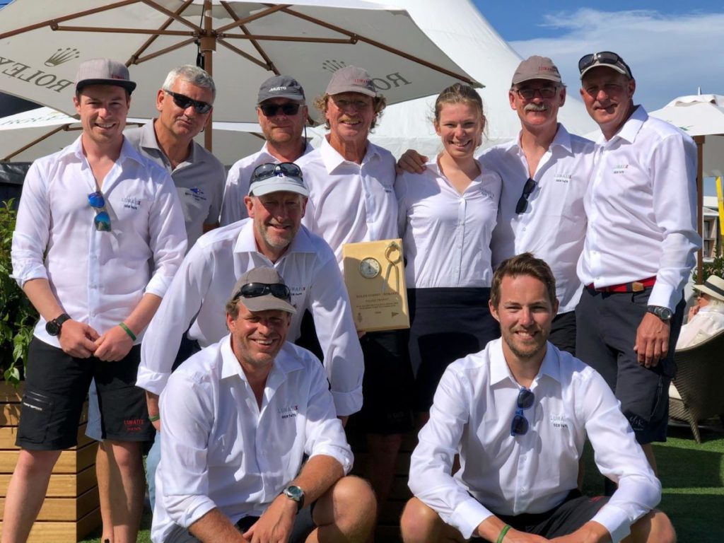 Die glückliche Crew der "Lunatix" nach vollendetem Sydney-Hobart-Race. Foto: Lunatix-Crew