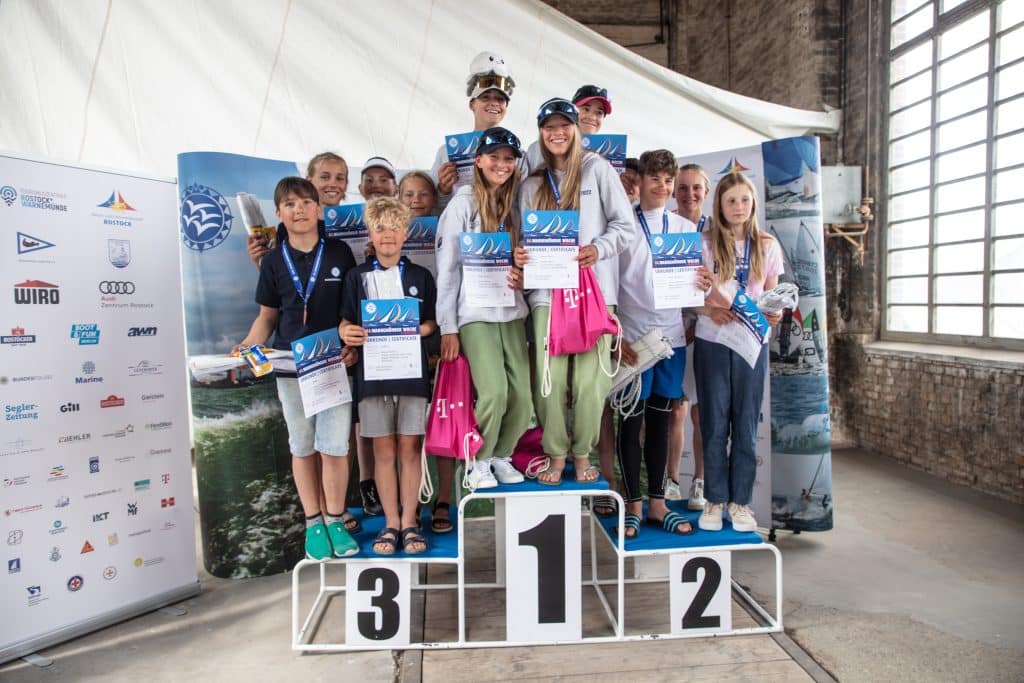 Das "Dream Team" aus Bayern gewann das Opti Team Race. Foto: Pepe Hartmann 